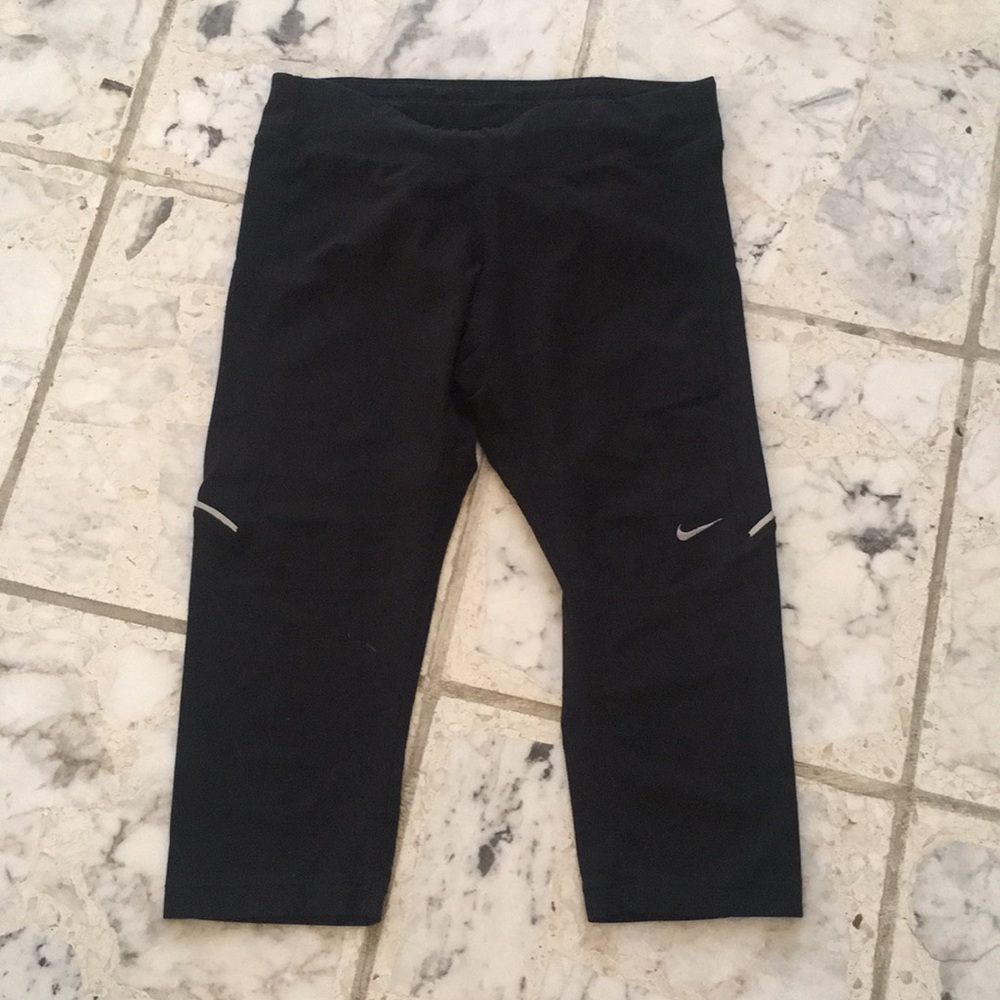NIKE CROPPED LEGGINGS